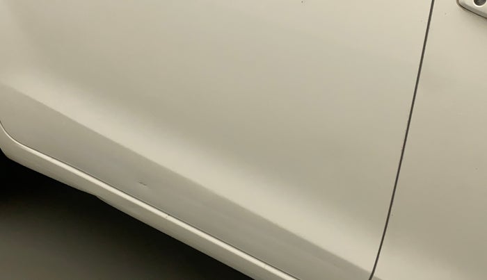 2013 Maruti Ertiga VXI, Petrol, Manual, 49,057 km, Right rear door - Slightly dented