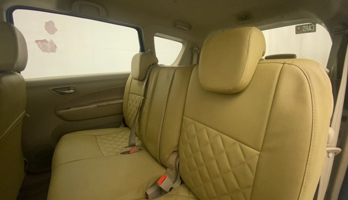 2013 Maruti Ertiga VXI, Petrol, Manual, 49,057 km, Right Side Rear Door Cabin
