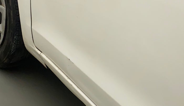2013 Maruti Ertiga VXI, Petrol, Manual, 49,057 km, Front passenger door - Slightly dented
