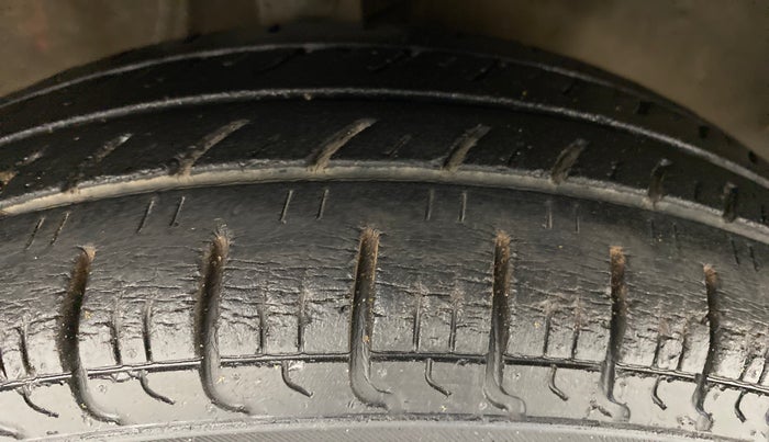 2012 Maruti Alto LXI, Petrol, Manual, 22,145 km, Right Front Tyre Tread