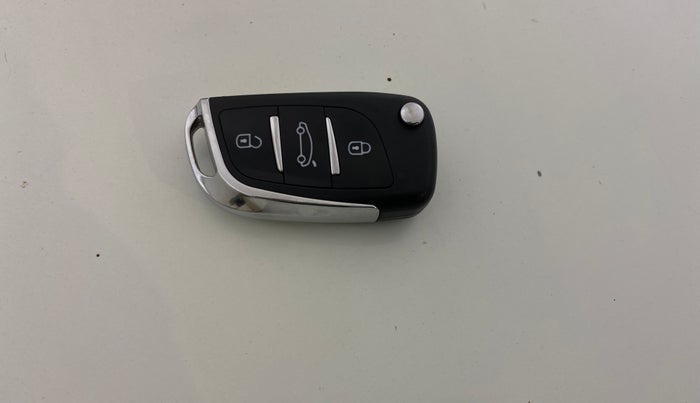 2015 Honda Mobilio 1.5L I-VTEC S, Petrol, Manual, 47,274 km, Key Close Up