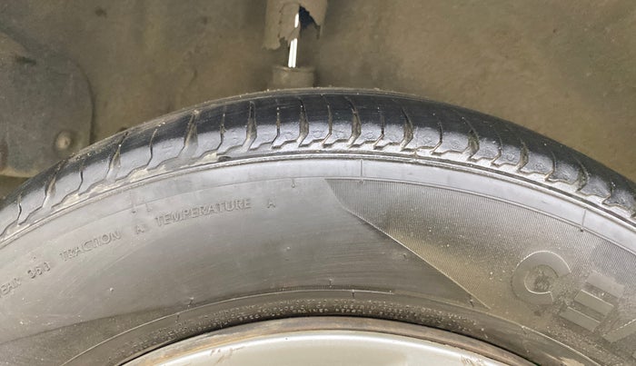 2015 Honda Mobilio 1.5L I-VTEC S, Petrol, Manual, 47,274 km, Right Rear Tyre Tread