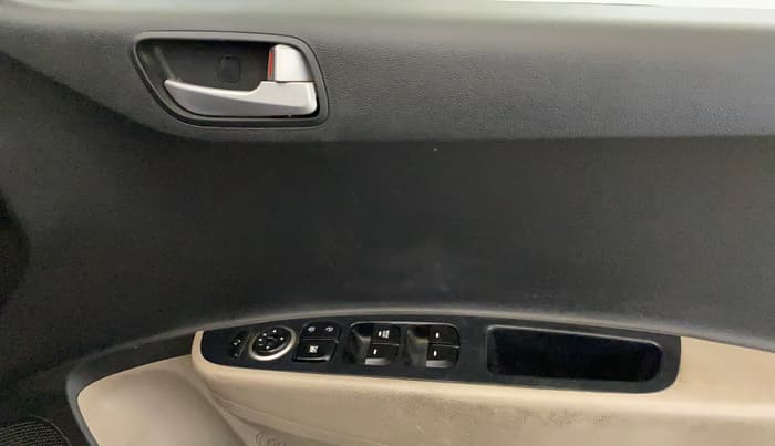 2017 Hyundai Grand i10 SPORTZ (O) 1.2 KAPPA VTVT, Petrol, Manual, 87,078 km, Driver Side Door Panels Control