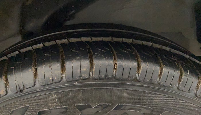 2015 Hyundai i10 MAGNA 1.1, Petrol, Manual, 36,590 km, Left Rear Tyre Tread