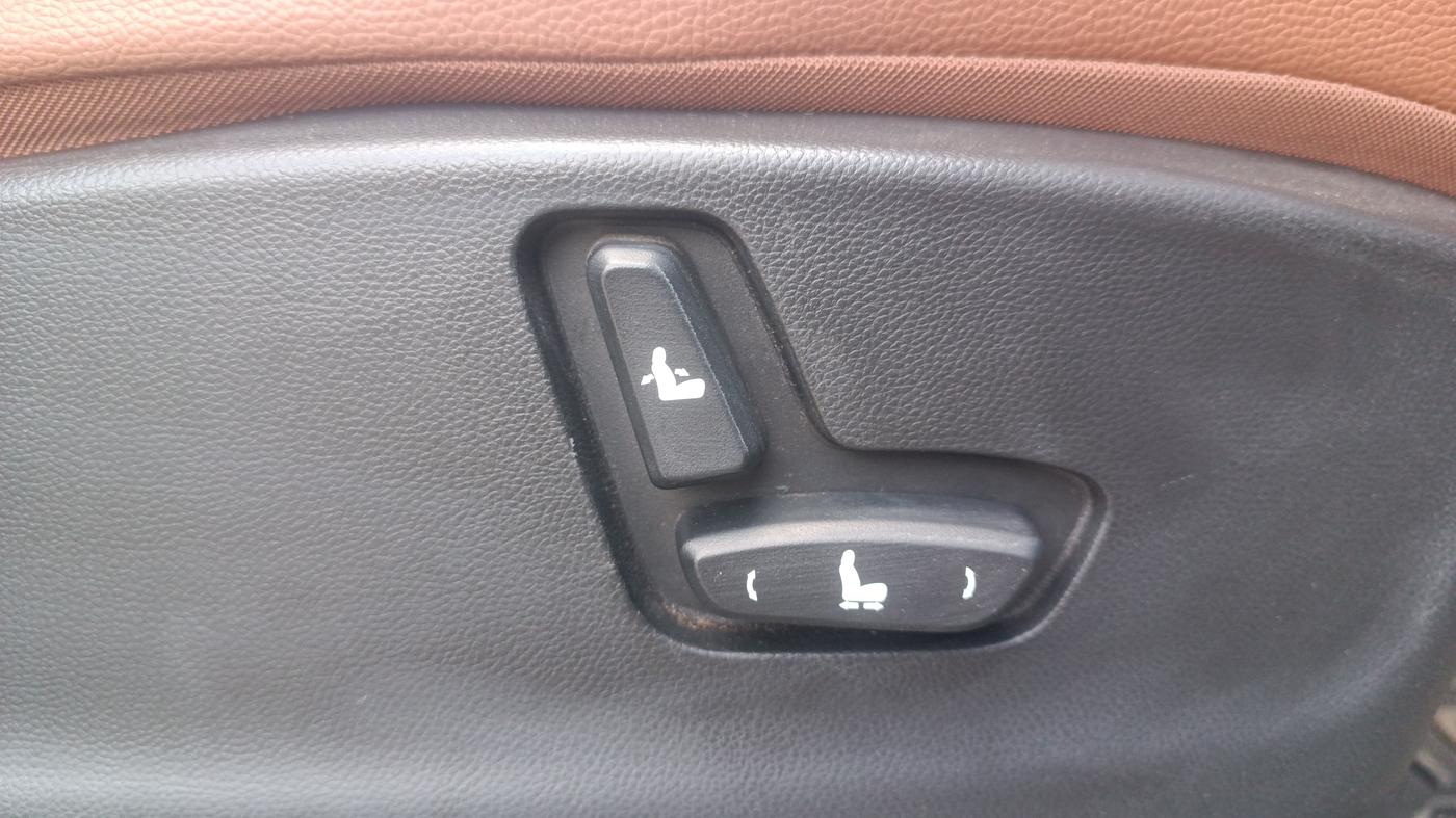 2022 MG HECTOR SHARP EX 1.5 PETROL CVT, Petrol, Automatic, 24,123 km, Driver Side Adjustment Panel