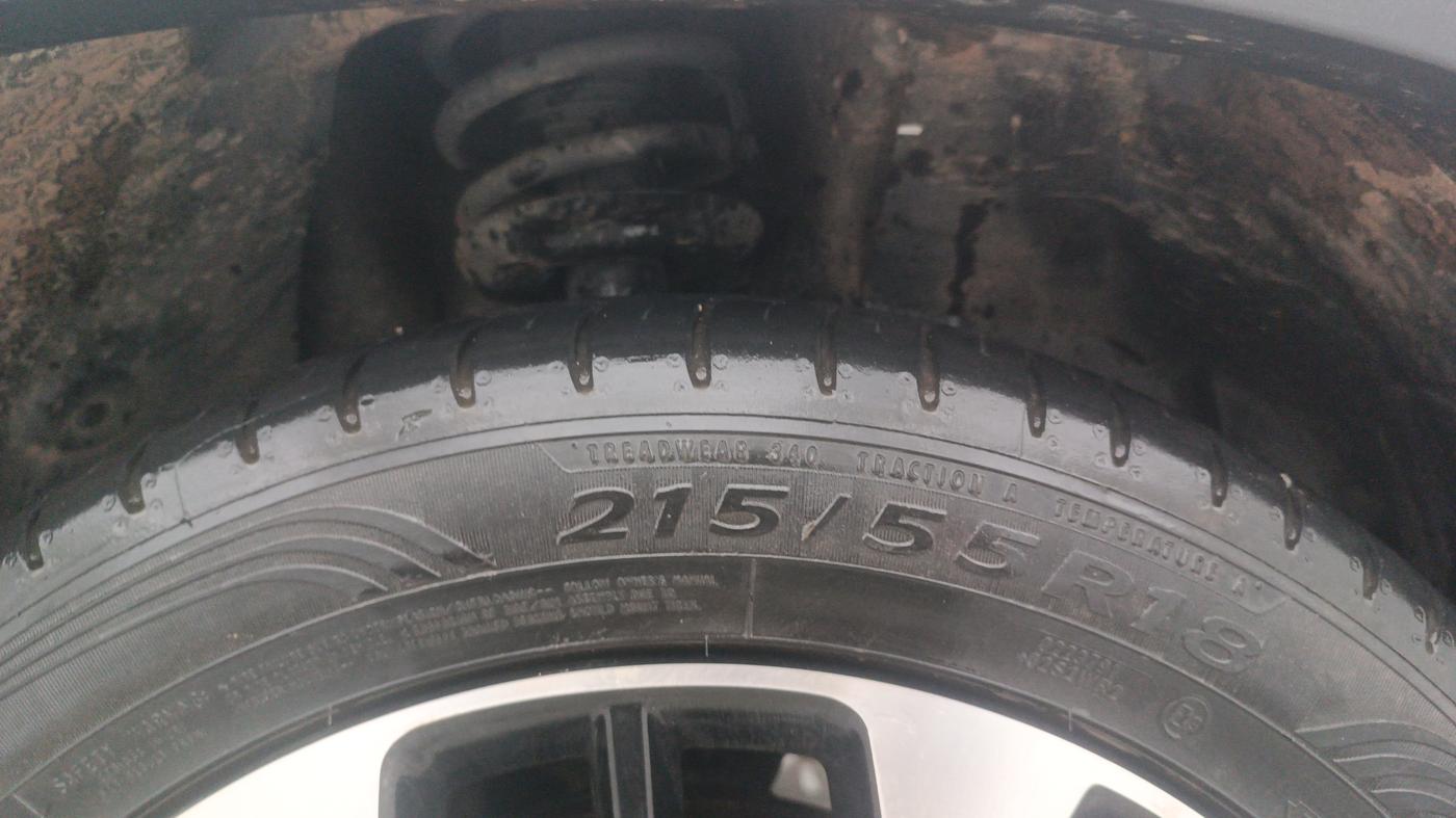 2022 MG HECTOR SHARP EX 1.5 PETROL CVT, Petrol, Automatic, 24,123 km, Right Front Tyre Tread