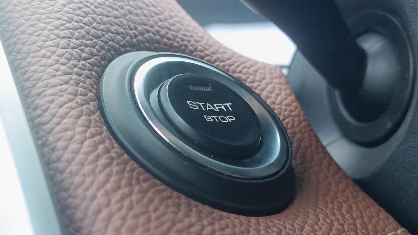 2022 MG HECTOR SHARP EX 1.5 PETROL CVT, Petrol, Automatic, 24,123 km, Keyless Start/ Stop Button