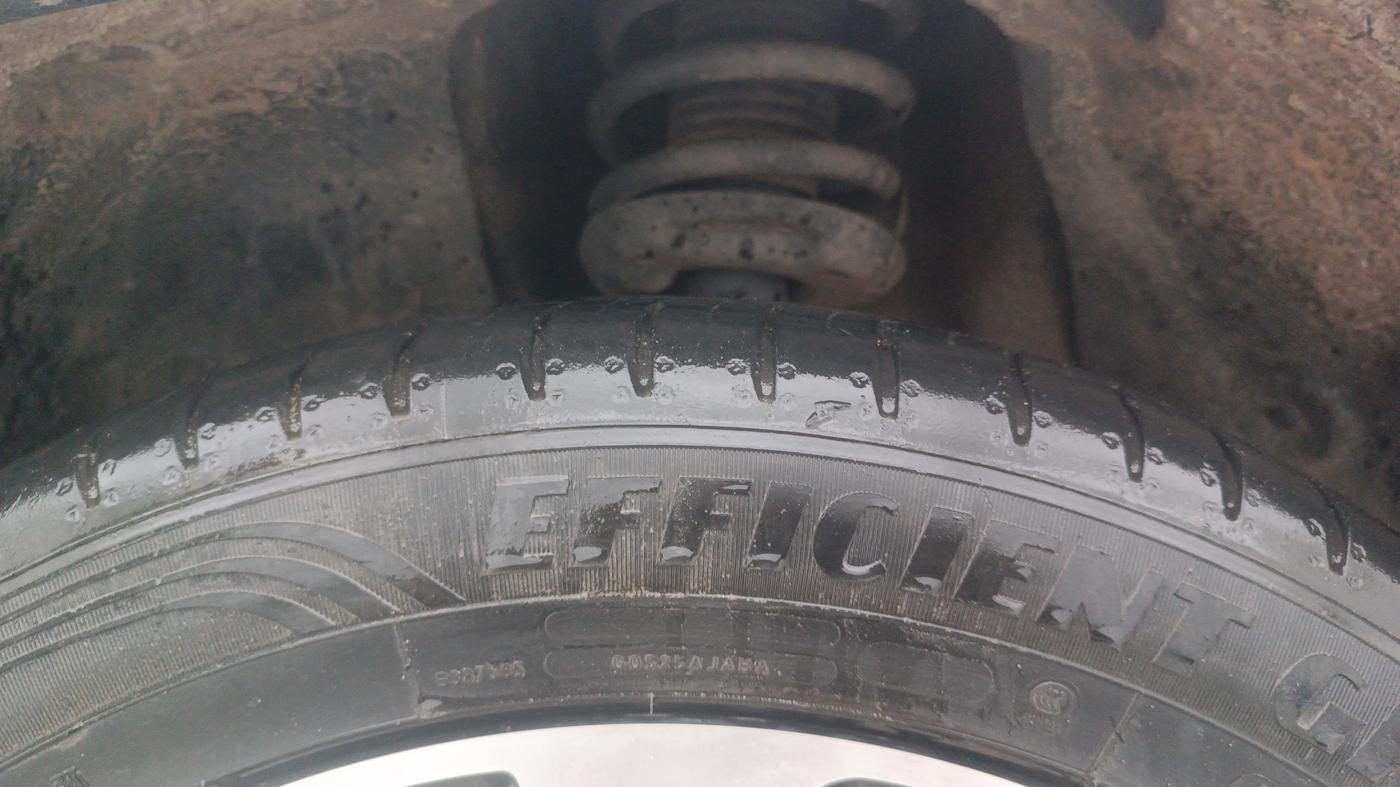 2022 MG HECTOR SHARP EX 1.5 PETROL CVT, Petrol, Automatic, 24,123 km, Left Front Tyre Tread