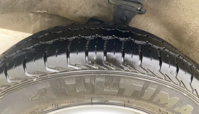 2023 Maruti Eeco 7 STR STD 1.2, Petrol, Manual, 12,138 km, Left Front Tyre Tread