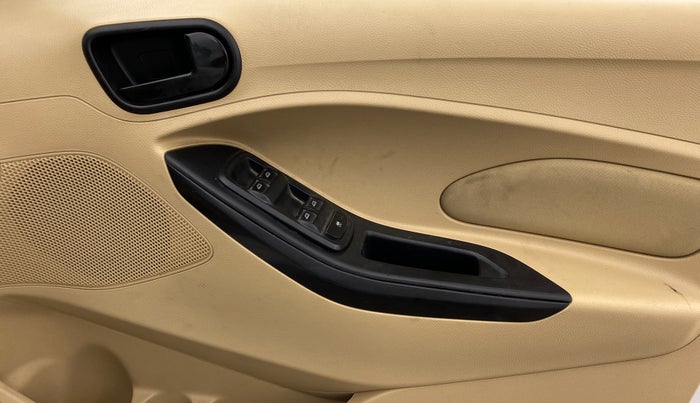 2017 Ford Figo Aspire TITANIUM 1.2 PETROL, Petrol, Manual, 98,248 km, Driver Side Door Panels Control