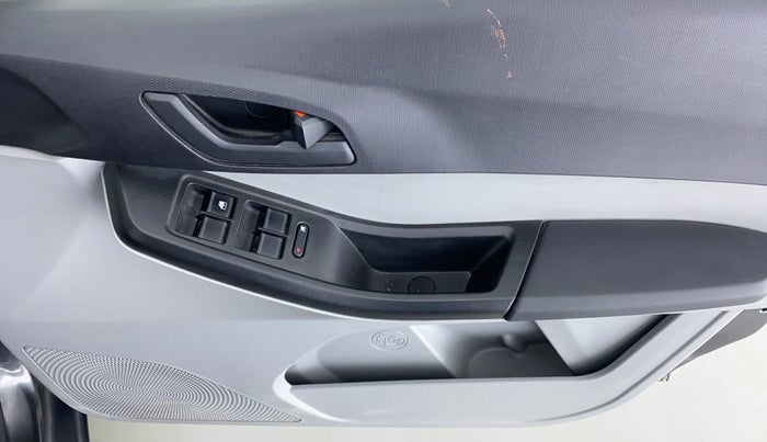 2021 Tata Tiago XTA 1.2 PETROL, Petrol, Automatic, 7,300 km, Driver Side Door Panels Control