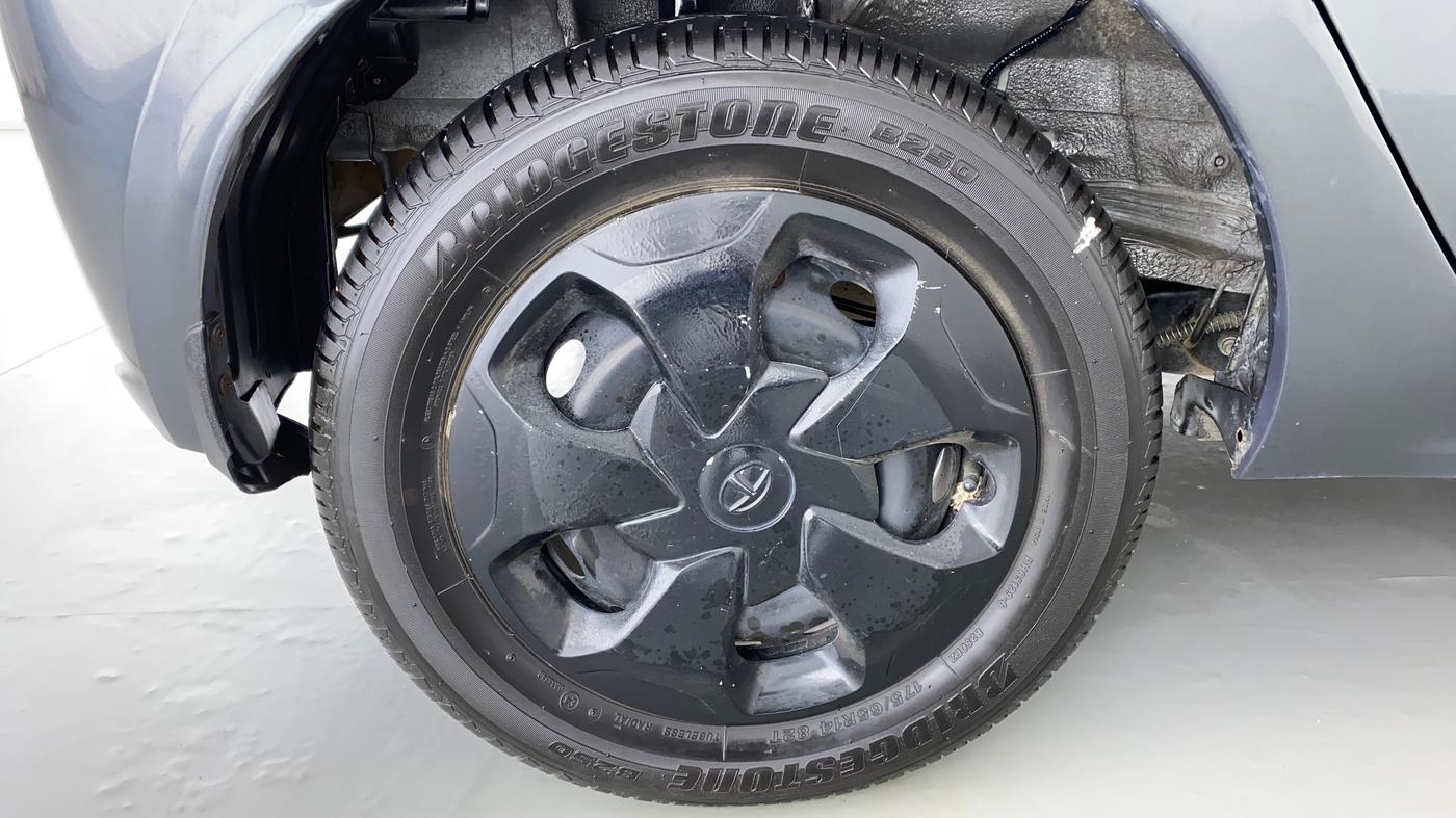 2021 Tata Tiago XTA 1.2 PETROL, Petrol, Automatic, 7,300 km, Right Rear Wheel