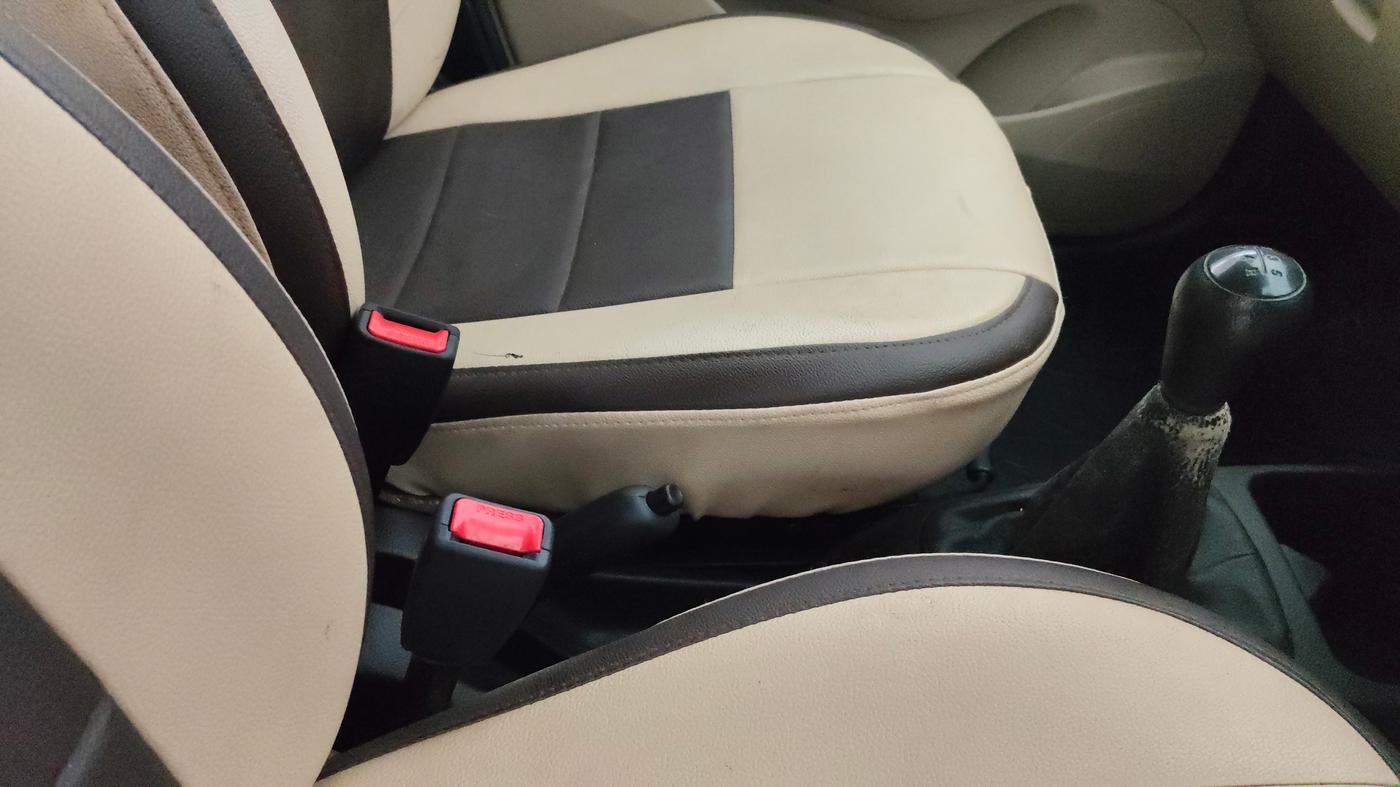 2017 Hyundai Eon ERA +, Petrol, Manual, 27,178 km, Gear Lever