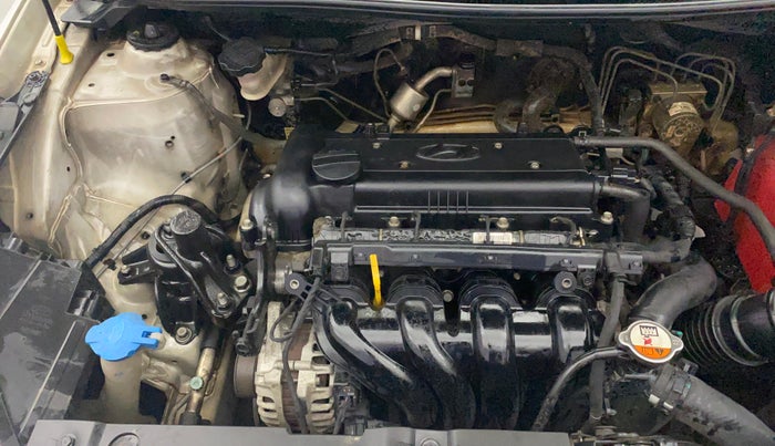 2014 Hyundai Verna FLUIDIC 1.6 VTVT EX, Petrol, Manual, 1,05,898 km, Engine View - Right