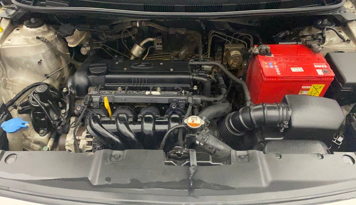 2014 Hyundai Verna FLUIDIC 1.6 VTVT EX, Petrol, Manual, 1,05,898 km, Engine View