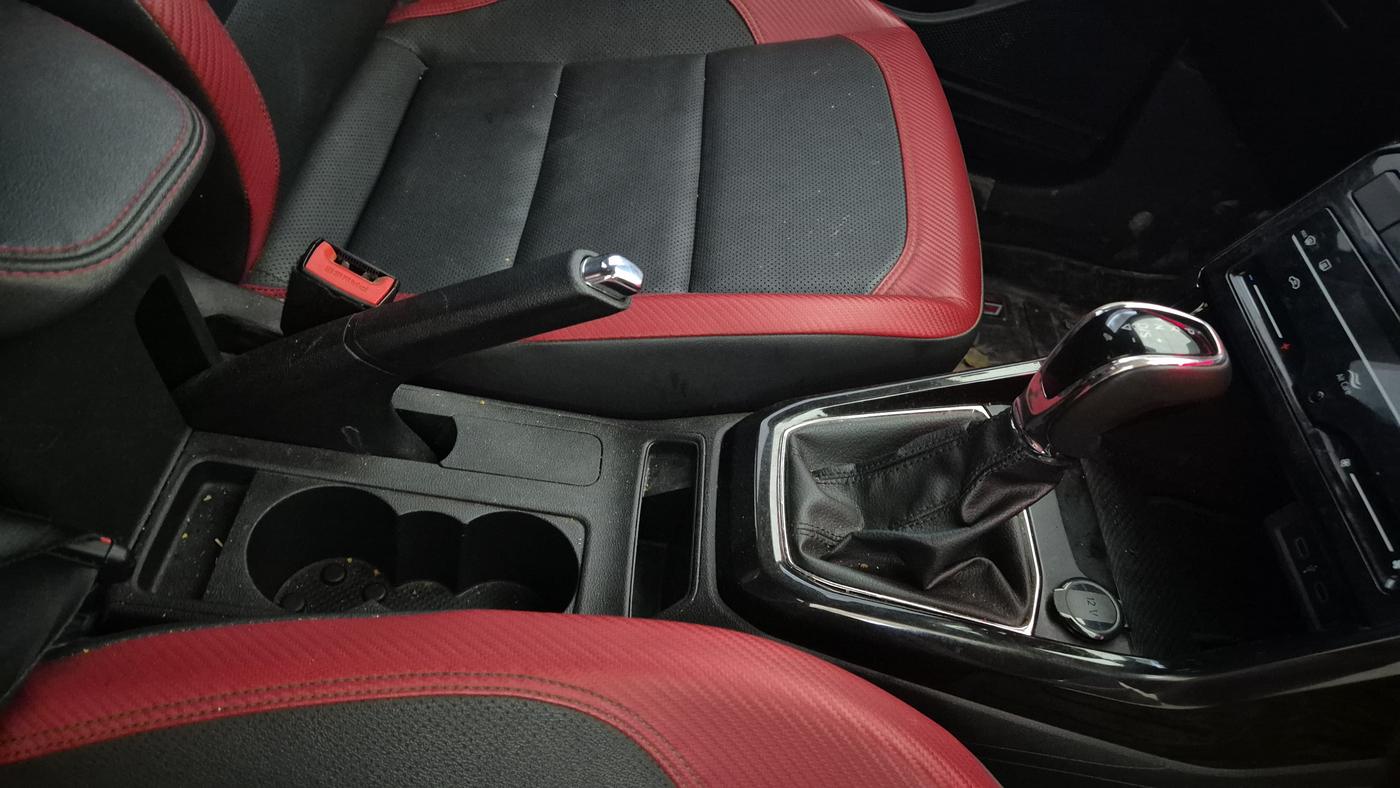 2024 Skoda KUSHAQ MONTE CARLO 1.5L TSI DSG, Petrol, Automatic, 41,956 km, Gear Lever