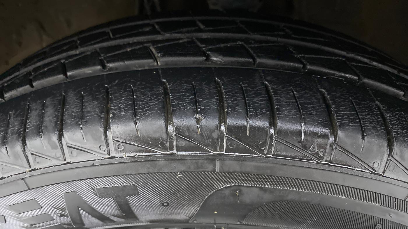 2020 Maruti Alto LXI, Petrol, Manual, 10,277 km, Left Front Tyre Tread