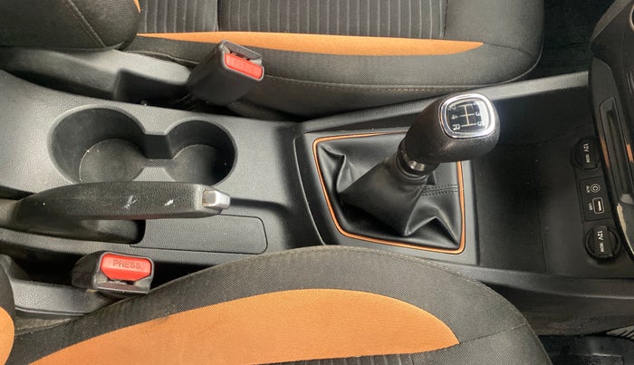 2016 Hyundai i20 Active 1.2 SX, Petrol, Manual, 81,670 km, Gear Lever