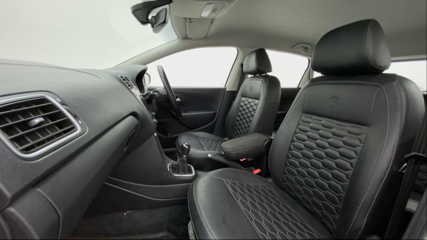 2019 Volkswagen Polo HIGHLINE PLUS 1.0, Petrol, Manual, 33,721 km, Right Side Front Door Cabin