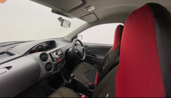 2012 Toyota Etios Liva GD, Diesel, Manual, 1,02,426 km, Right Side Front Door Cabin