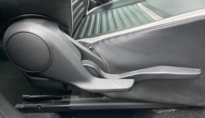 2018 Maruti Baleno ALPHA CVT PETROL 1.2, Petrol, Automatic, 59,512 km, Driver Side Adjustment Panel