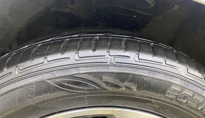 2013 Hyundai Verna FLUIDIC 1.6 VTVT SX, Petrol, Manual, 13,534 km, Left Front Tyre Tread
