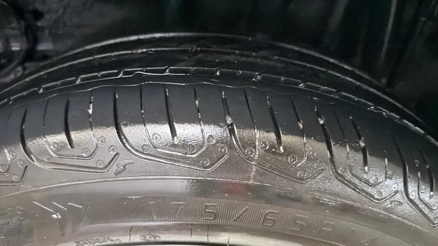 2022 Tata Tiago XT CNG, CNG, Manual, 44,552 km, Left Rear Tyre Tread
