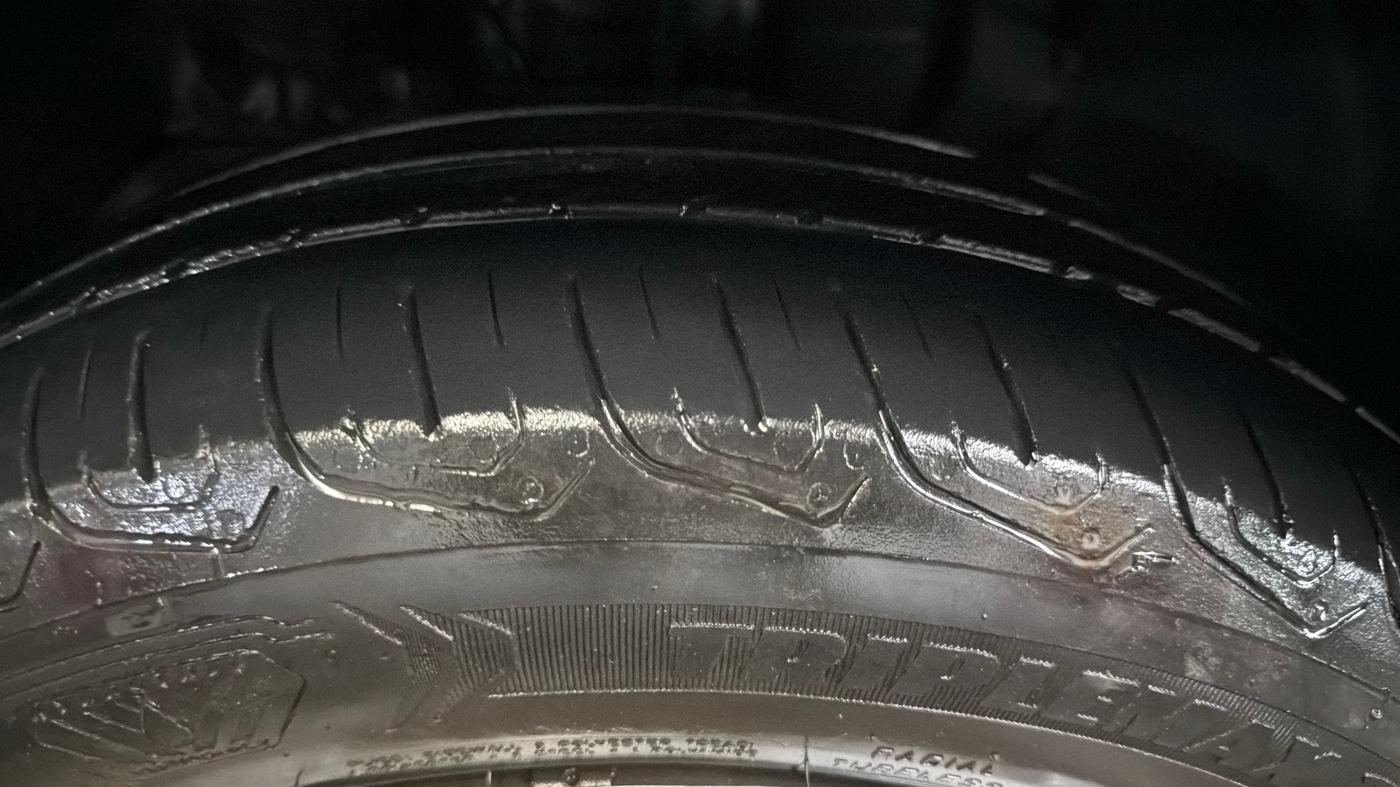 2022 Tata Tiago XT CNG, CNG, Manual, 44,552 km, Left Front Tyre Tread