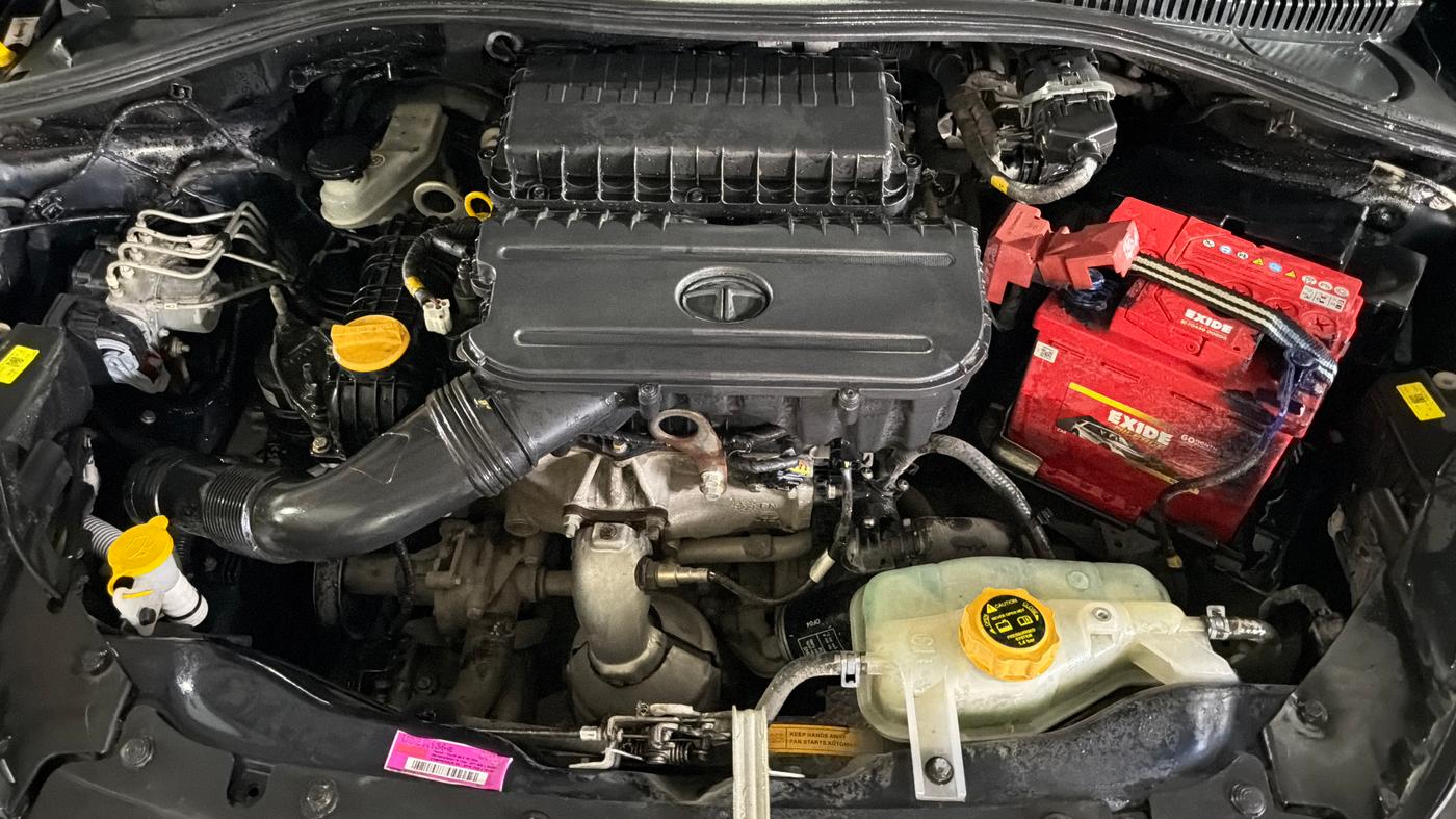 2022 Tata Tiago XT CNG, CNG, Manual, 44,552 km, Engine View
