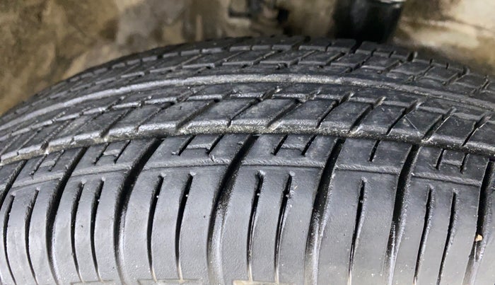 2018 Maruti Wagon R 1.0 LXI CNG, CNG, Manual, 86,869 km, Right Front Tyre Tread
