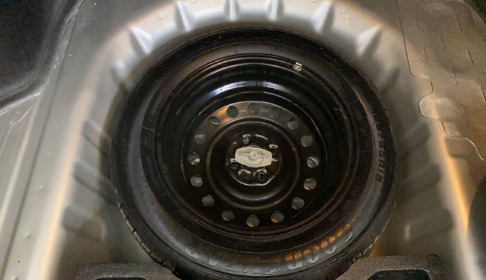 2017 Maruti Ciaz ZXI+, Petrol, Manual, 64,818 km, Spare Tyre