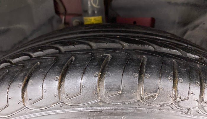 2018 Ford Ecosport TITANIUM 1.5L PETROL, Petrol, Manual, 41,108 km, Right Front Tyre Tread