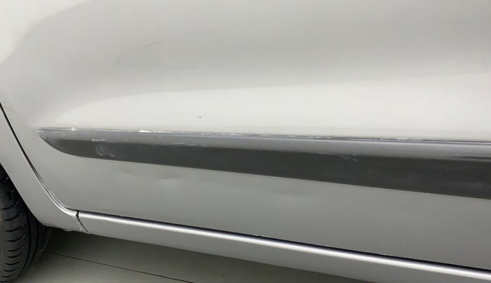 2013 Maruti Wagon R 1.0 LXI CNG, CNG, Manual, 89,673 km, Front passenger door - Slightly dented