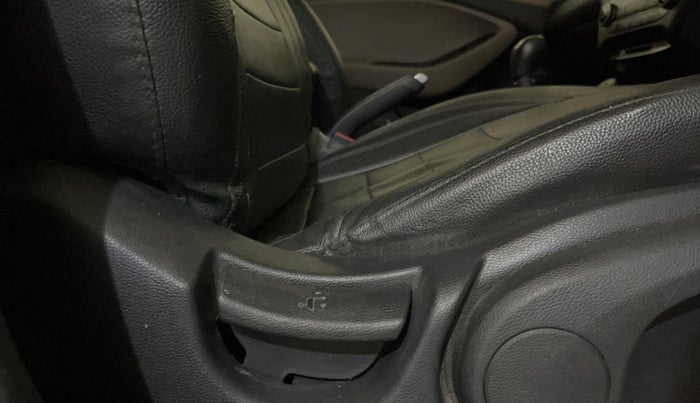 2017 Hyundai Elite i20 ASTA 1.2, Petrol, Manual, 64,512 km, Driver Side Adjustment Panel