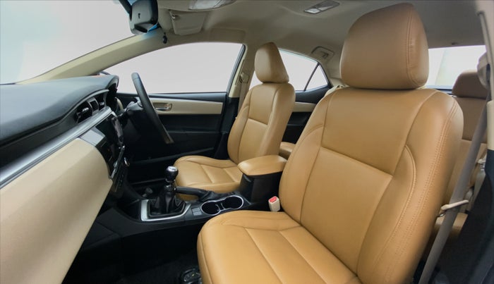 2015 Toyota Corolla Altis GL, Petrol, Manual, 79,321 km, Right Side Front Door Cabin View