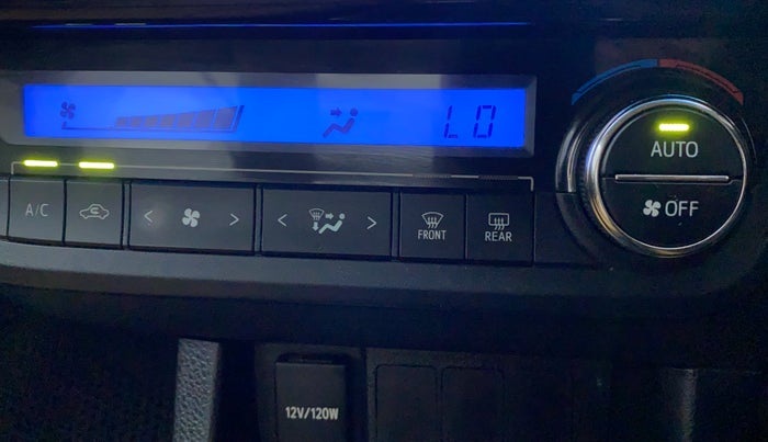 2015 Toyota Corolla Altis GL, Petrol, Manual, 79,321 km, Automatic Climate Control