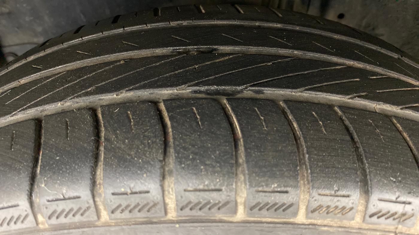 2020 Toyota YARIS J CVT, Petrol, Automatic, 23,634 km, Left Front Tyre Tread