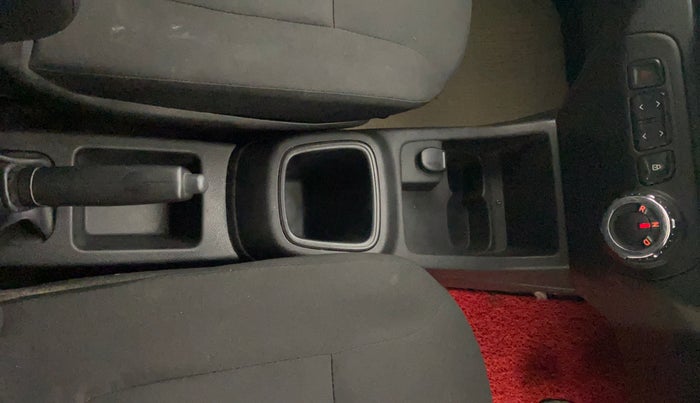 2017 Renault Kwid RXT 1.0 AMT, Petrol, Automatic, 58,057 km, Gear Lever