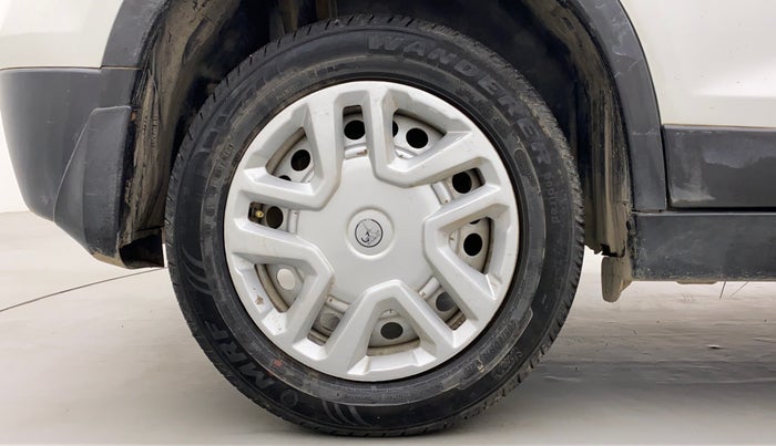 2020 Maruti Vitara Brezza LXI, CNG, Manual, 1,08,405 km, Right Rear Wheel