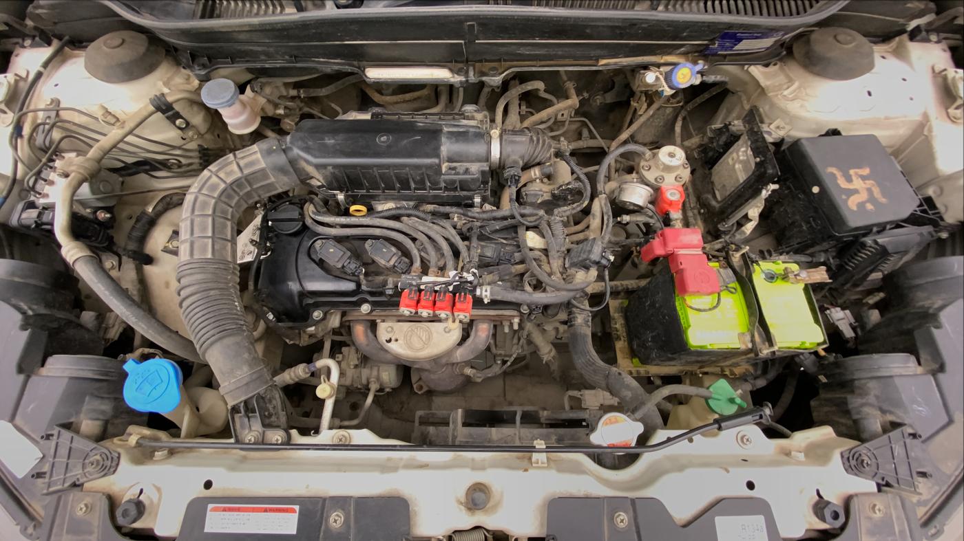 2020 Maruti Vitara Brezza LXI, CNG, Manual, 1,08,405 km, Open Bonet