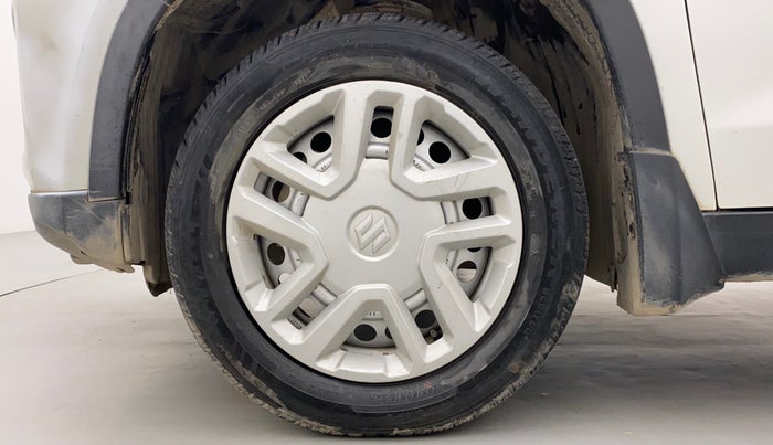 2020 Maruti Vitara Brezza LXI, CNG, Manual, 1,08,405 km, Left Front Wheel