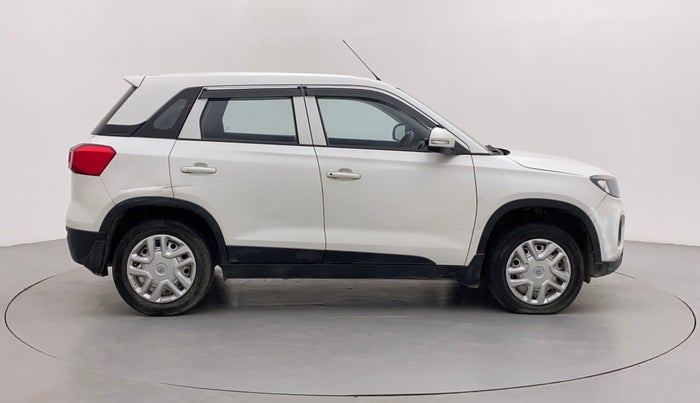 2020 Maruti Vitara Brezza LXI, CNG, Manual, 1,08,405 km, Right Side View