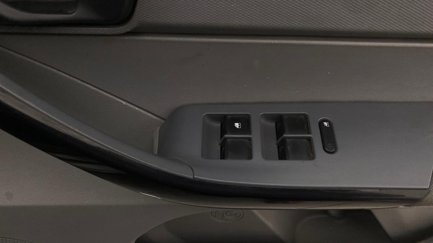 2022 Tata TIGOR XZ CNG, CNG, Manual, 66,934 km, Driver Side Door Panels Control