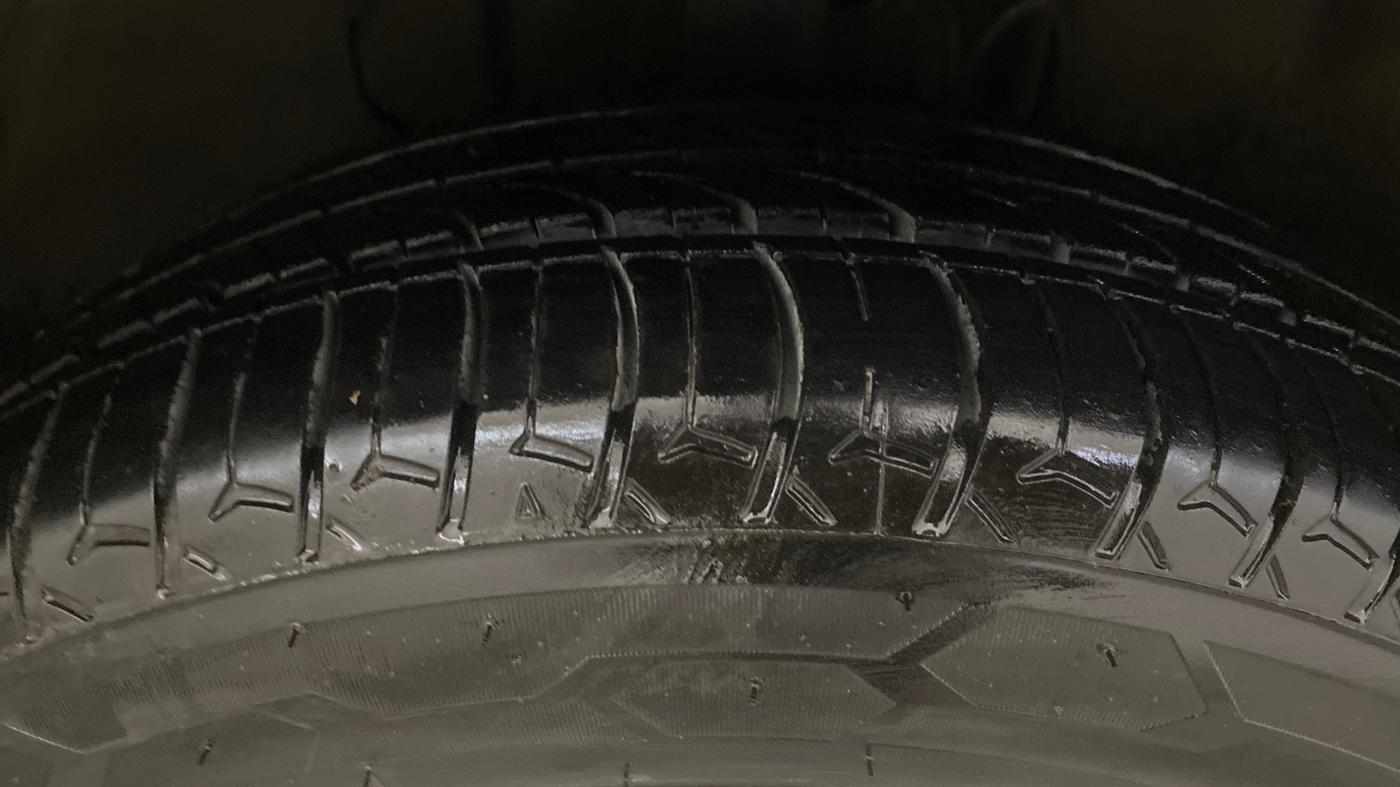 2022 Tata TIGOR XZ CNG, CNG, Manual, 66,934 km, Right Front Tyre Tread