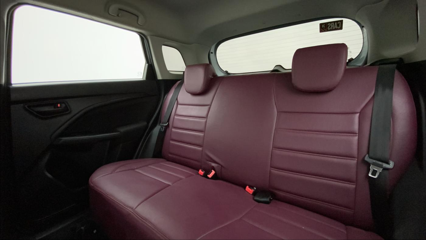 2022 Maruti BREZZA VXI SMART HYBRID, Petrol, Manual, 16,508 km, Right Side Rear Door Cabin