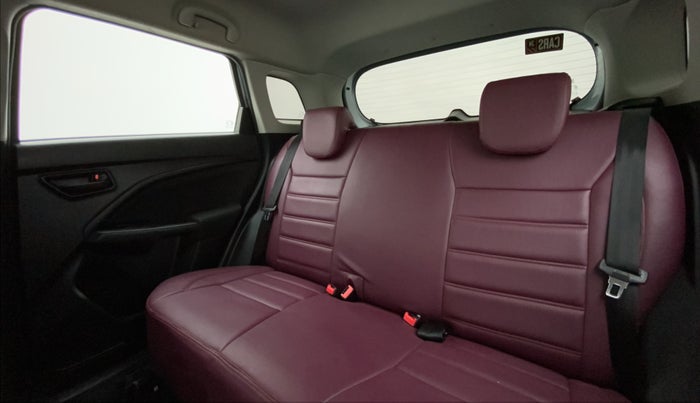 2022 Maruti BREZZA VXI SMART HYBRID, Petrol, Manual, 16,508 km, Right Side Rear Door Cabin