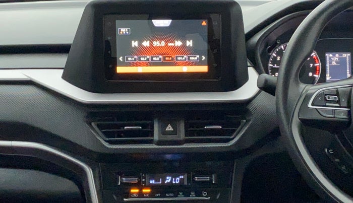 2022 Maruti BREZZA VXI SMART HYBRID, Petrol, Manual, 16,508 km, Air Conditioner