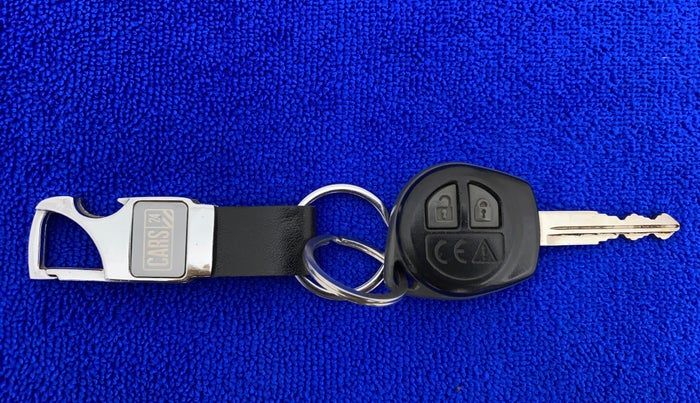 2022 Maruti BREZZA VXI SMART HYBRID, Petrol, Manual, 16,508 km, Key Close Up