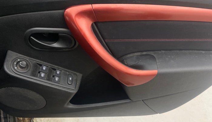 2018 Renault Duster RXS CVT, Petrol, Automatic, 46,667 km, Driver Side Door Panels Control