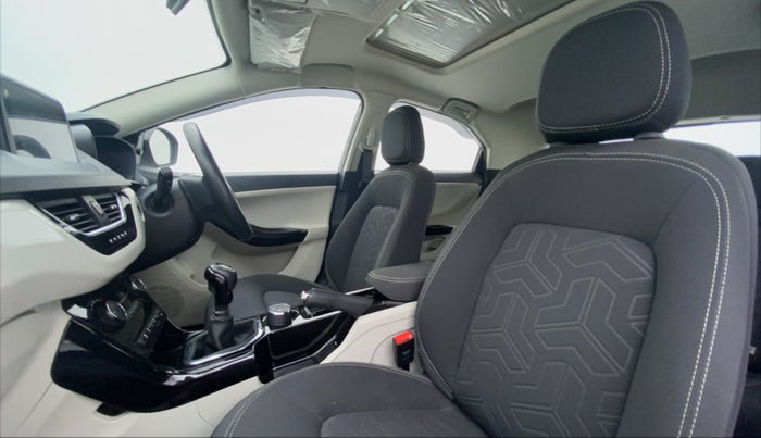 2021 Tata NEXON XZ+ SUNROOF 1.2 RTN, Petrol, Manual, 6,555 km, Right Side Front Door Cabin